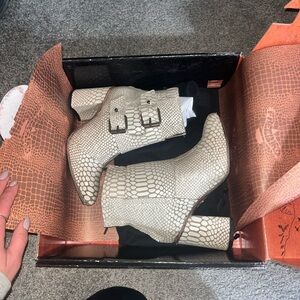 Size 6 - FreeBird Joey Boots